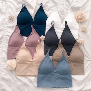 Low Back Seamless Ribbed Deep V Neck Bralette, Removable Padded, Adjustable Strap Pullover Bralette, Soft and Comfortable for Everyday