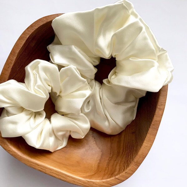 100% Mulberry Silk Scrunchies, Ivory Scrunchies, Cream Scrunchies, Large Silk Scrunchies