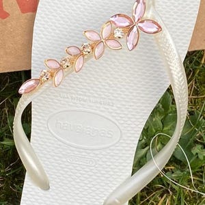 Havaianas WHITE Flip Flops Crystal Flower Colours charm Customised Light Pink