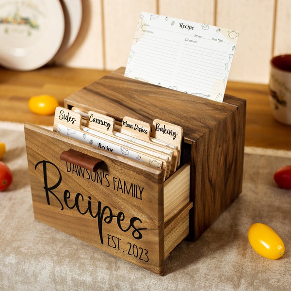 Personalized Recipe Box, Best gift for Mom, Kitchen Decor, Christmas Gift, Recipes box, Retro Recipe Box, Family recipe box, Vintage Style