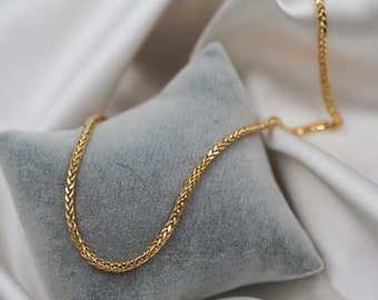 Jewel Tie 14k White Gold .85mm Round Diamond-Cut Wheat Chain with Secure Lobster Lock Clasp Jewel Tie 14k White Gold .85mm Round Diamond-Cut Wheat Chain with Secure Lobster Lock Clasp