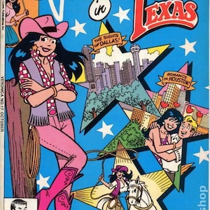 Puede incluir: Portada de c&oacute;mic con Ver&oacute;nica en Texas. Ver&oacute;nica, con atuendo de vaquera rosa, se encuentra frente a un fondo azul con estrellas y monumentos de Texas. La portada incluye texto como "Veronica in Texas" y "The Sights of Dallas!"