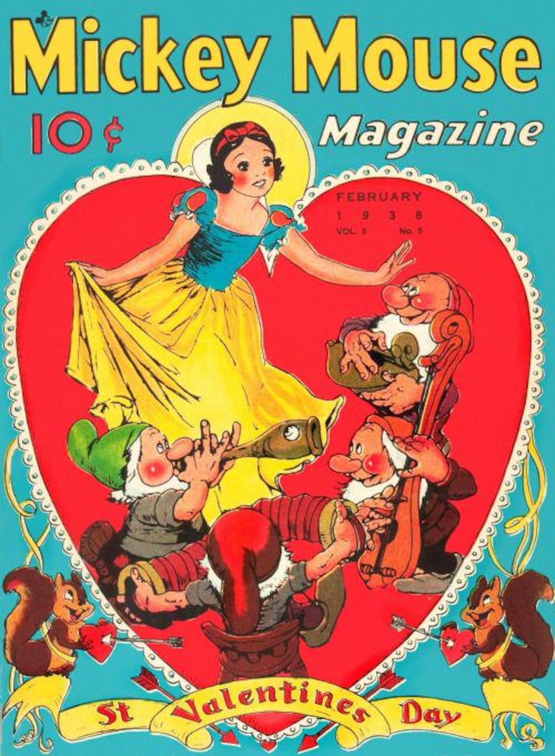 Może przedstawiać: Okładka magazynu Mickey Mouse w stylu vintage z Kr&oacute;lewną Śnieżką i siedmioma krasnoludkami, z czerwonym tłem w kształcie serca. Okładka magazynu zawiera tekst "Mickey Mouse Magazine" i "St. Valentines Day". Magazyn datowany na luty 1938 r.