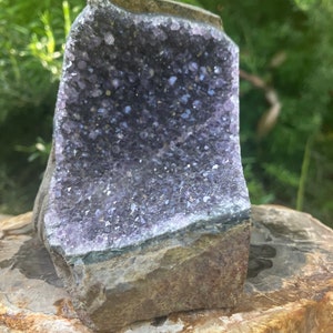 Uruguayan Druzy Rainbow Amethyst Cutbase