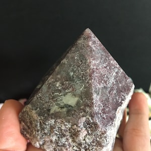 Lepidolite top polished point