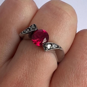Vintage Sterling Silver Ruby Ring Circle Solitaire Gemstone Real Genuine Red Pink Retro Ladies Womens Jewellery Jewelry Gold Plated