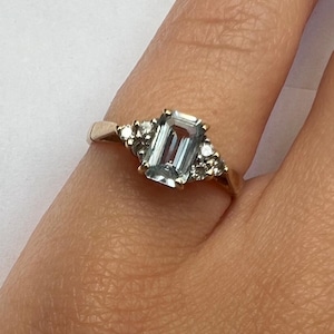 Vintage 9ct Square Aquamarine Diamond Yellow Gold Ring Art Deco style Hallmark 1986 Solid 9k 375 Retro Womens Emerald Cut Uk I US 4.5