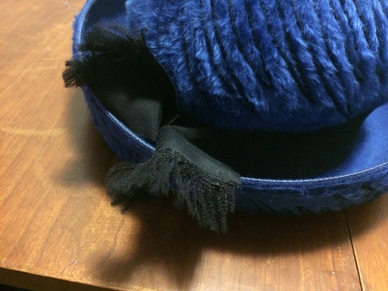Stunning Vintage 50/'s-60/'s Elsa Schiaparelli Royal Blue Wool Fur /& Embroidered Bucket Hat