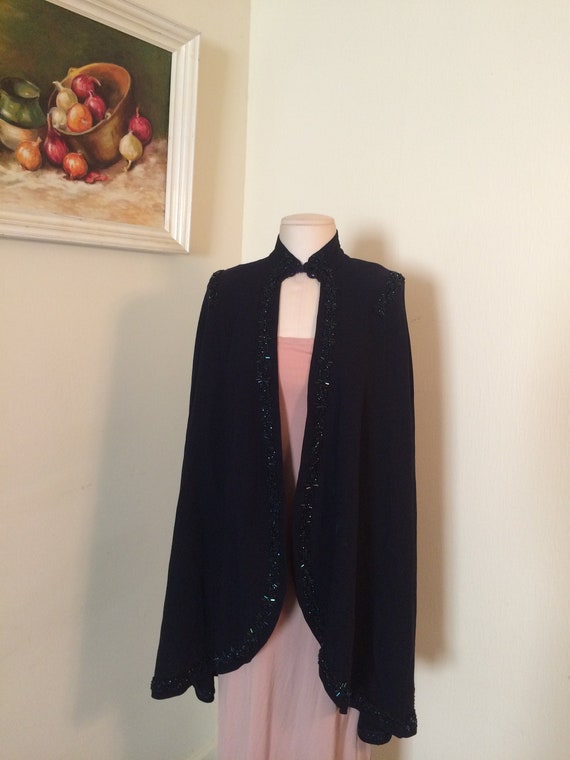 Stunning Vintage 1940's Midnight Blue-Black Bead E