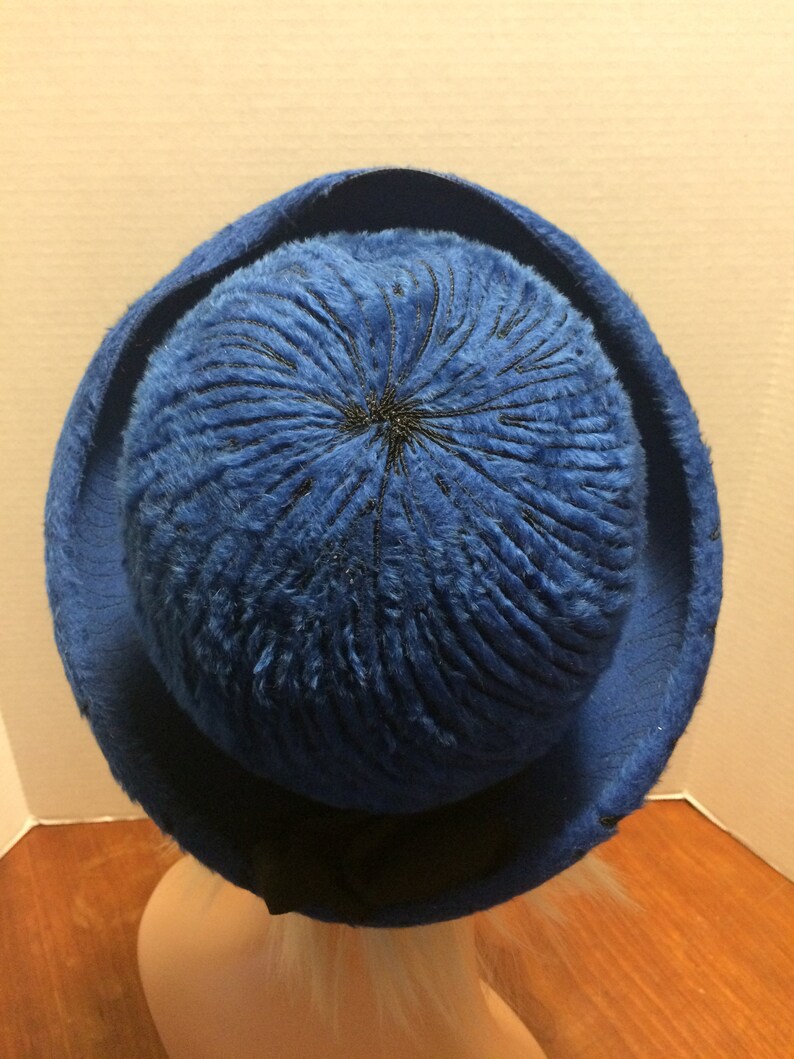 Stunning Vintage 50/'s-60/'s Elsa Schiaparelli Royal Blue Wool Fur /& Embroidered Bucket Hat