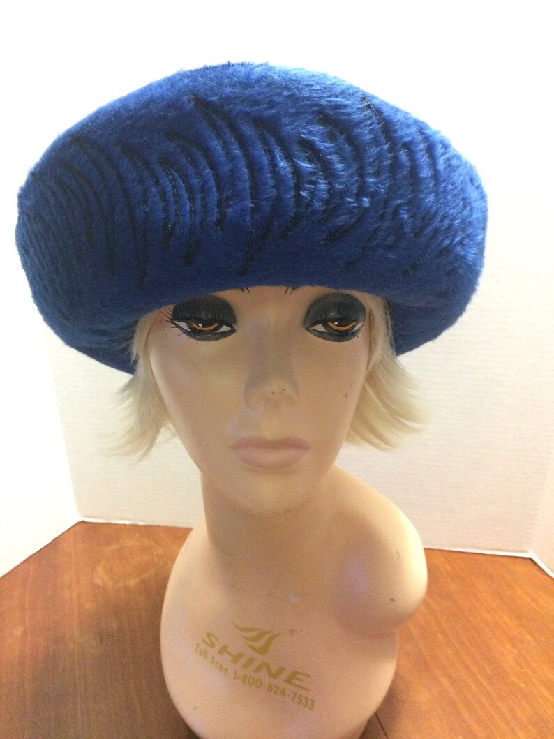 Stunning Vintage 50/'s-60/'s Elsa Schiaparelli Royal Blue Wool Fur /& Embroidered Bucket Hat