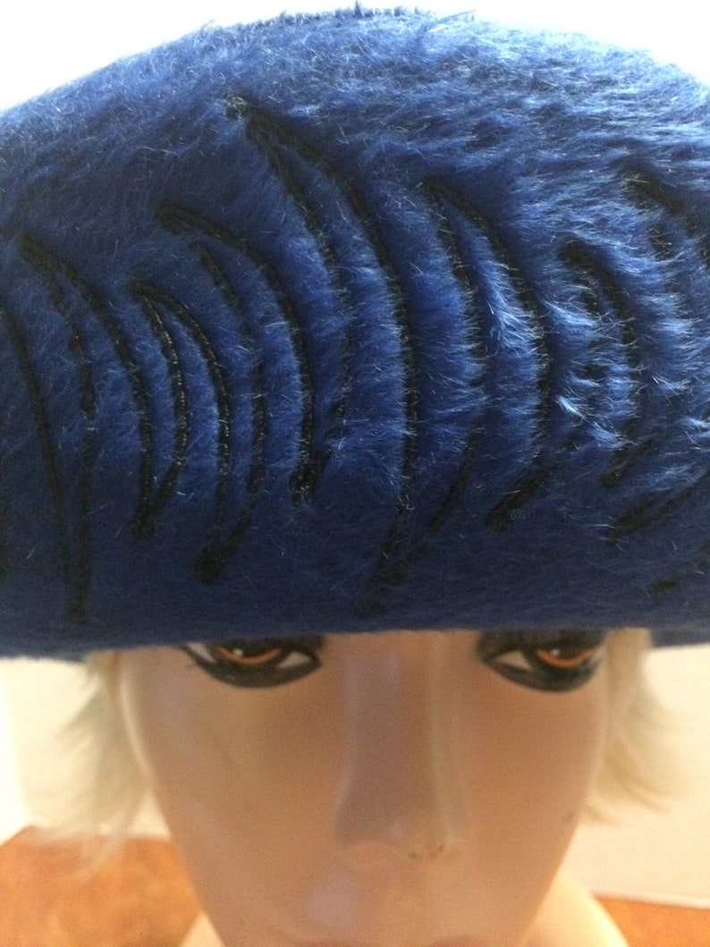 Stunning Vintage 50/'s-60/'s Elsa Schiaparelli Royal Blue Wool Fur /& Embroidered Bucket Hat
