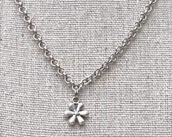 Daisy choker necklace / ADJUSTABLE  / Custom made / One of a Kind/ Boho / Thin necklace ~ great gift (birthday...)!