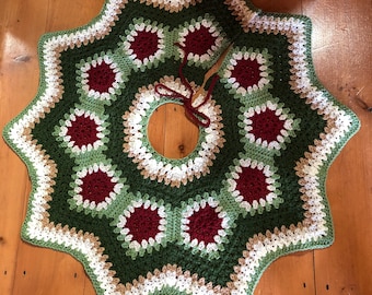 Christmas Tree Skirt - 2 Sizes!