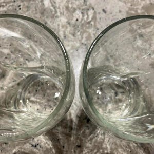 Pair of Embossed Guinness Pint Glasses image 7