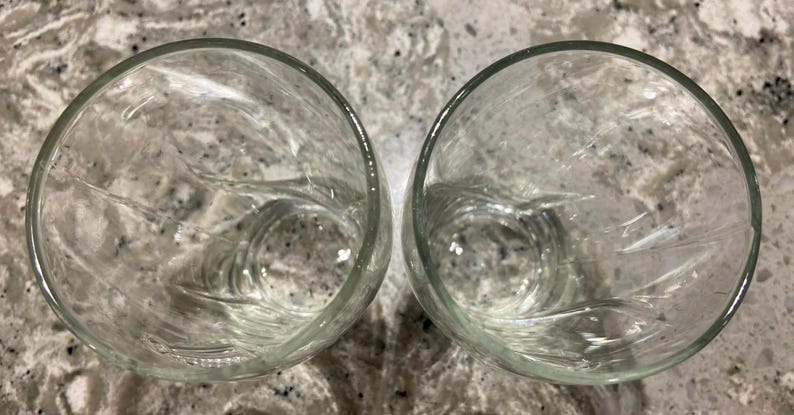 Pair of Embossed Guinness Pint Glasses image 7