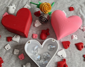 Valentine's Day heart shaped gift / trinket box with lid - 3D printed