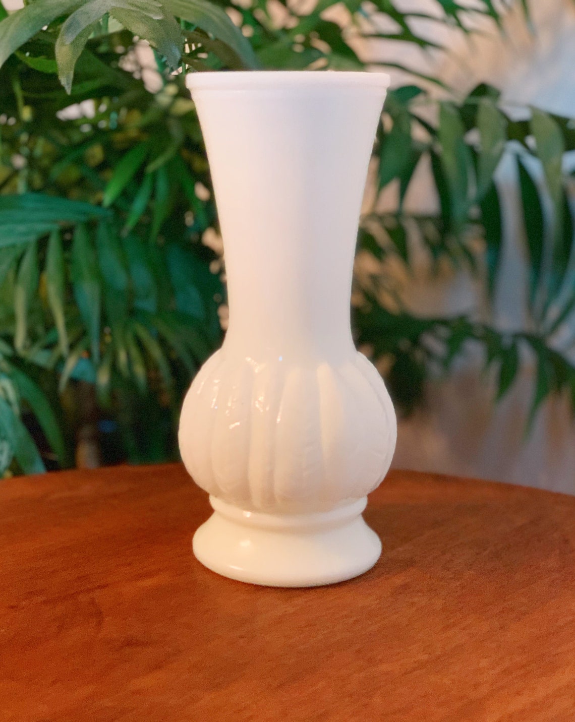 Vintage Randall Milk Glass Feather Wheat Vase Etsy