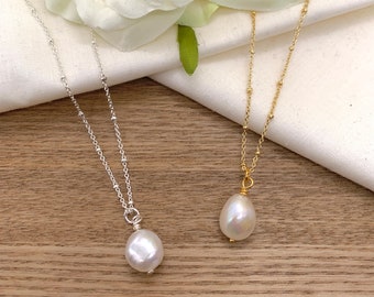 White Pearl, Fresh Water Pearl Pendant,Baroque Pearl, Simple Pearl Pendant, Luxurious Pearl Drop, Gift for her