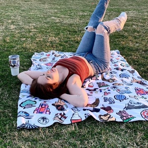 Large disney blanket discount