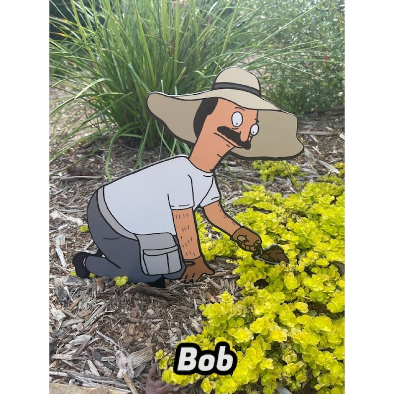 Estaca de jardín de metal ACM con diseño de personaje de dibujos animados, ideal para decoración de jardín y exteriores. Regalo de cumpleaños de Bob's Burgers. Adorno para césped resistente a la intemperie. Ideal para patios. imagen 1