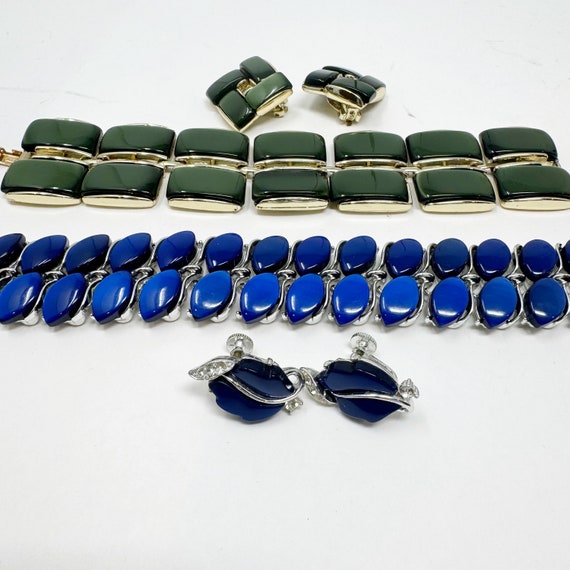 818 Two blue and green Lisner thermoset Bracelets… - image 3
