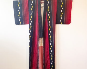 K2.10 Vintage Meisen ikat-style red and black japanese silk kimono