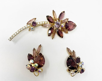 702 Vintage DeLizza & Elster Juliana Lila och rosa strassblomma broschnål och örhängen smyckeset