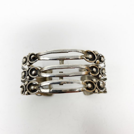 142 Vintage Taxco three tier silver cuff bracelet… - image 4