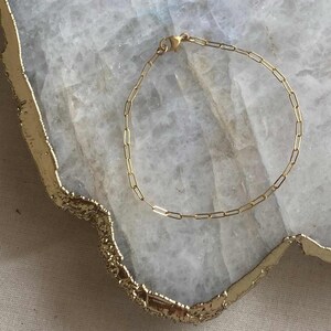 DAINTY GOLD PAPERCLIP Bracelet - Minimalist Chain Design For Everyday Elegance And Understated Glamour - Everyday Style Companion