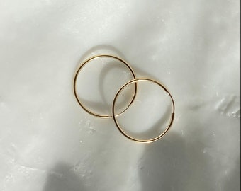 Créoles dorées, Créoles légères, Créoles dorées, Boucles d'oreilles minimalistes, Boucles d'oreilles pour femme, Créoles dorées, Boucles d'oreilles délicates