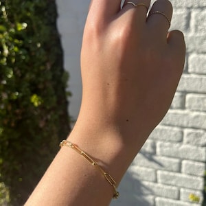ELEVATE YOUR LOOK With A Gold Paperclip Chain Bracelet- Upgrade Your Wristgame With A Gold Thick Paperclip Chain Bracelet