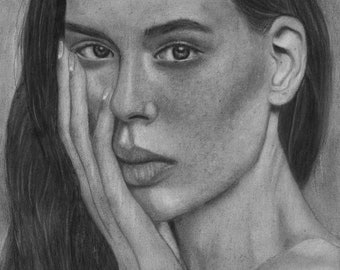 Illana Nenna, charcoal // A4 // graphit // Wand Kunst Druck // Kunst-Bleistiftzeichnung // Porträt Auftragsarbeit // Wohndekor // individuelles Porträt