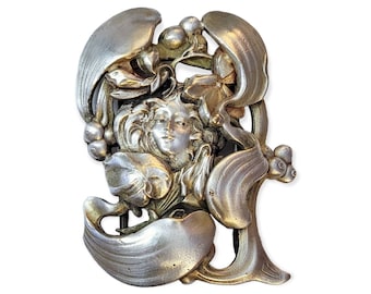 ART NOUVEAU Mistletoe Silver-toned Metal Belt Buckle