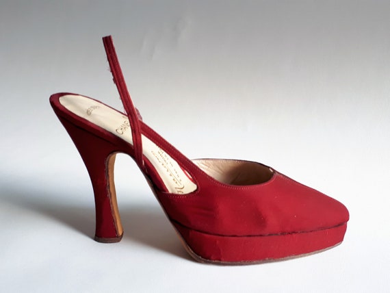CHANEL HAUTE COUTURE Vintage 1991 Red High Heels … - image 2