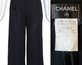 CHANEL Vintage Fall 2002 Black Wool Cropped Pants
