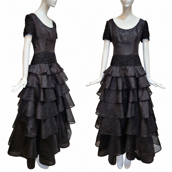 Valentino, VALENTINO Att. Vintage 1980s Black Silk Evening Dress