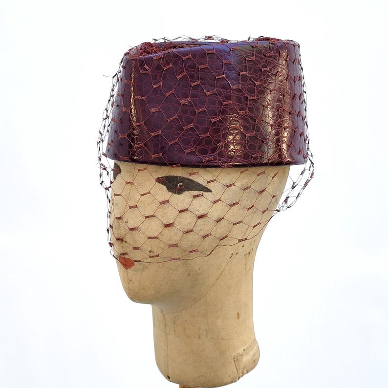 GIVENCHY Haute Couture Vintage F/W 1983 Red Crocodile-Embossed Leather Hat image 7