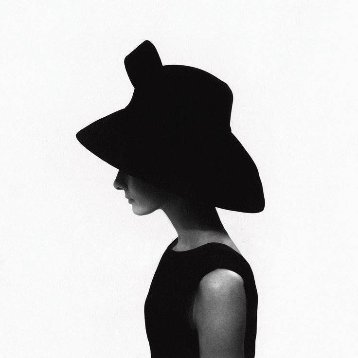 GIVENCHY HAUTE COUTURE Vintage 1960s Bow Straw Hat - Etsy display picture 2