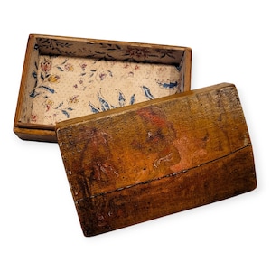 ANTIQUE ARTE POVERA 18th C. Painted Wooden Box