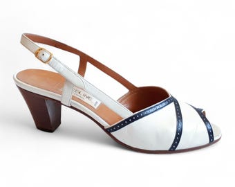 Sandalias CELINE Vintage de cuero blanco y azul marino de los años 70