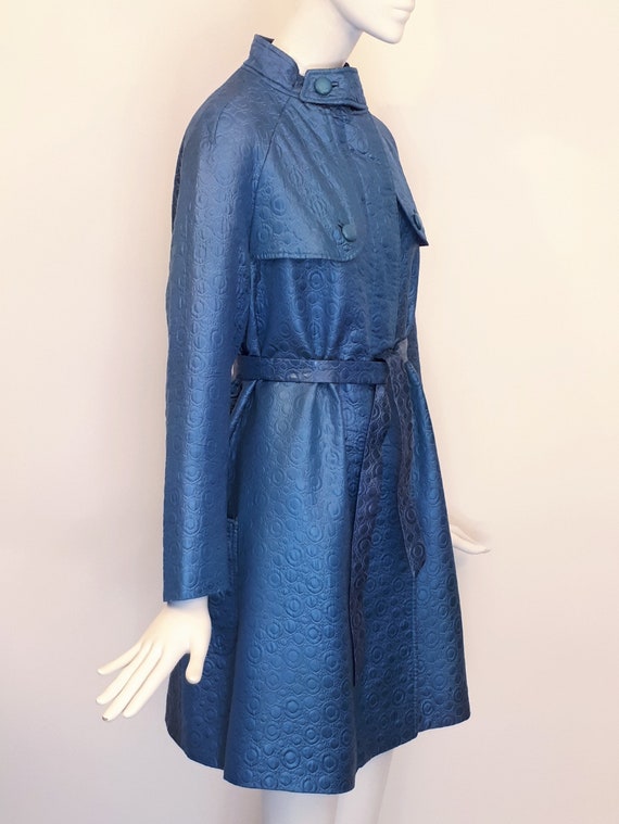 FOUKS Vintage 1960s Blue Rain Coat - image 3