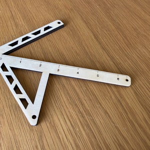 Center finder jig