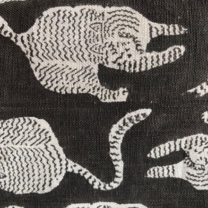 Tela de lino tejida a mano: estampado de tigre tibetano, tapicería de gran gramaje.