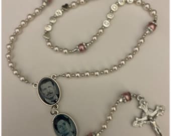Add an extra picture to your rosary