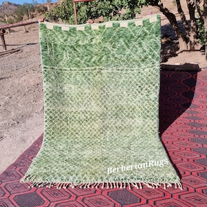 Emerald Green Moroccan Rug 5x8: Handwoven Beni Mrirt Wool Rug