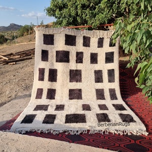 Moroccan Wool Rug White, Beni Mrirt Wool Rug, Handmade Berber Rug, Area Rug, Authentic Beni Wool Rug, Premium quality Moroccan rug