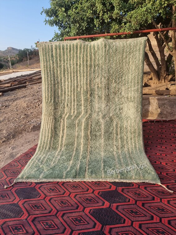 Handmade Green Moroccan Rug: Wool Beni Ourain Rug
