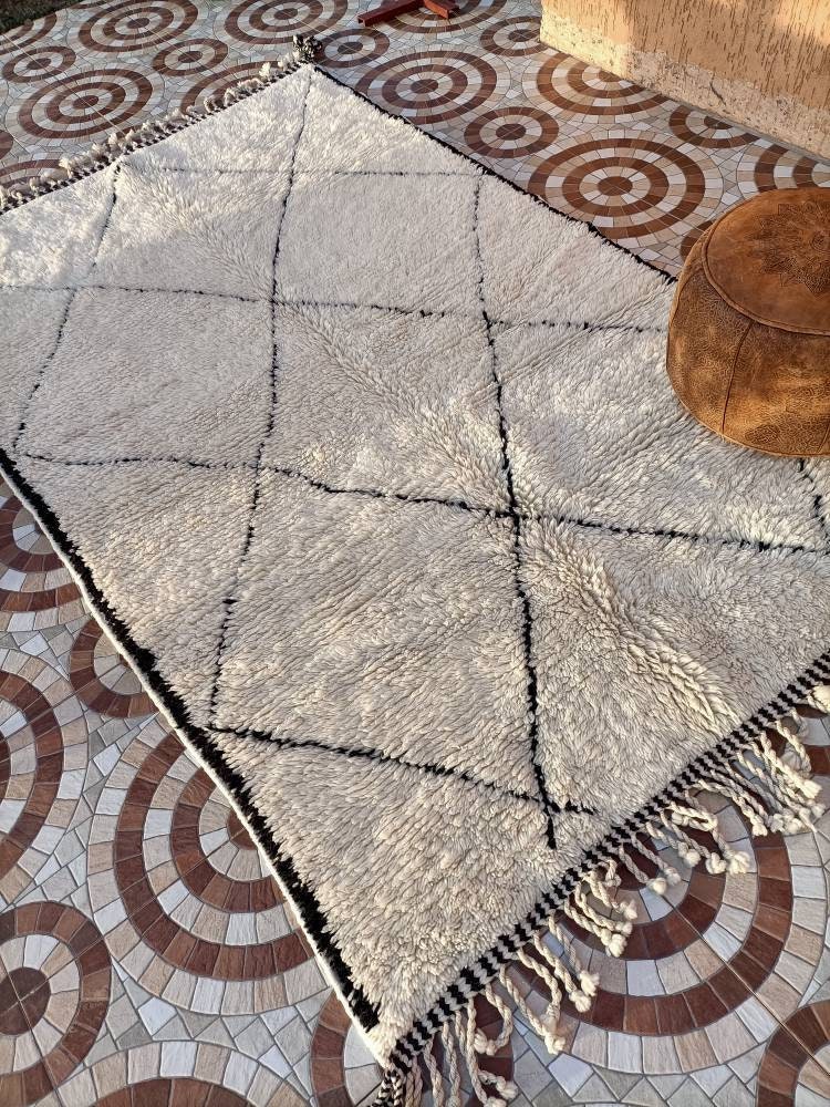 ともさま専用-モロッコよりやってきたハンドメイドホワイトベニワレンプフ ともさま専用-モロッコよりやってきたハンドメイドホワイトベニワレン