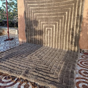 neutral moroccan rug, Beni Mrirt rug, Unique Beni ourain rug, New Berber design, modern beni rug, natural wool rug